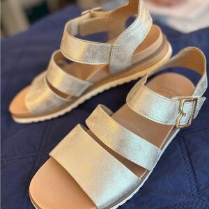 Dr. Scholl's Tan Comfort Sandals